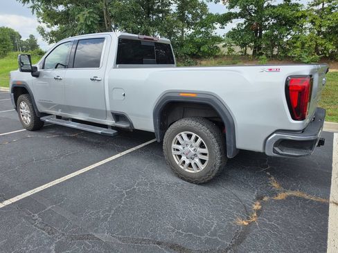 Used 2021 GMC Sierra 2500 SLT w/ SLT Convenience Package AWD/4WD image 8