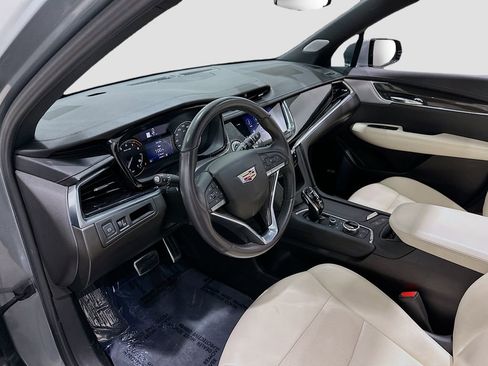 Used 2023 Cadillac XT6 Sport AWD/4WD image 9
