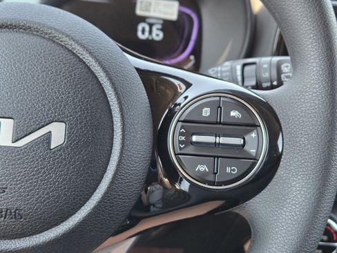 New 2025 Kia Soul S image 23