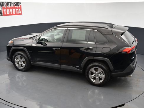 Used 2024 Toyota RAV4 XLE AWD/4WD image 18
