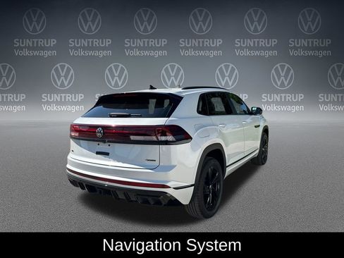 Used 2025 Volkswagen Atlas Cross Sport SEL R-Line AWD/4WD image 7