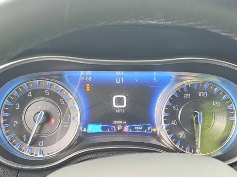 Used 2020 Chrysler 300 Touring w/ Sport Appearance Package RWD image 9