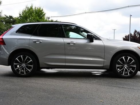 Certified 2023 Volvo XC60 B5 Plus w/ Climate Package AWD/4WD image 8