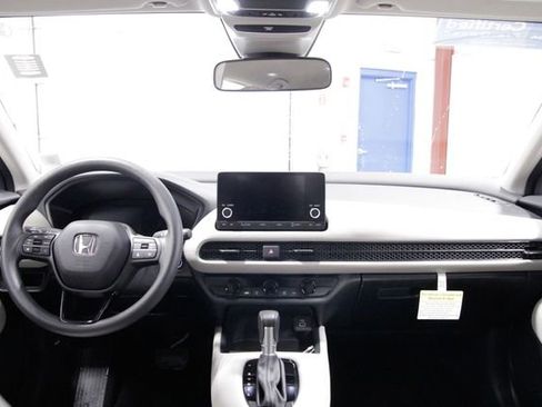 Certified 2025 Honda HR-V LX image 18