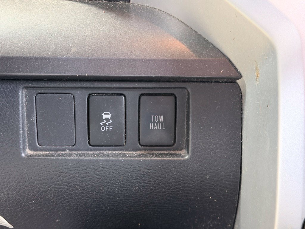Used 2014 Toyota Tundra SR5 w/ SR5 Upgrade Package AWD/4WD image 51