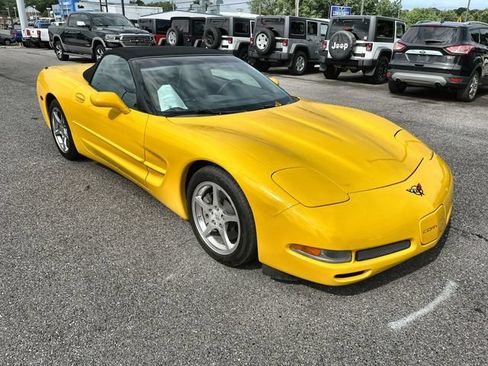 Used 2002 Chevrolet Corvette Convertible w/ Preferred Equipment Group2 RWD image 10