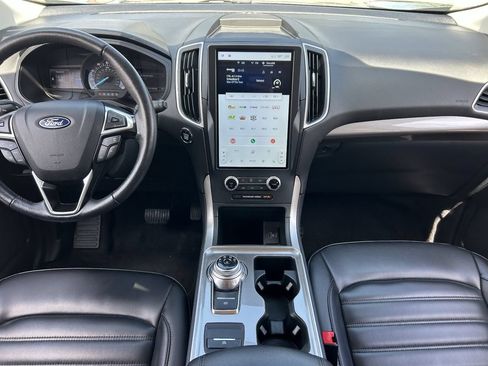 Used 2024 Ford Edge SEL AWD/4WD image 16