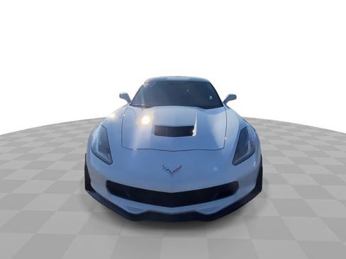 Used 2019 Chevrolet Corvette Stingray Coupe w/ 1LT RWD image 5