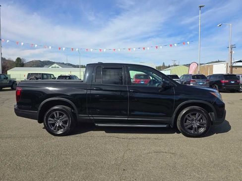 Used 2017 Honda Ridgeline Sport image 6