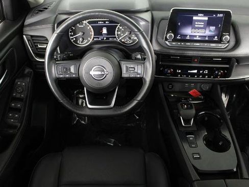 Certified 2024 Nissan Rogue SV w/ SV Premium Package FWD image 7