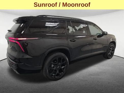 Used 2026 Chevrolet Traverse RS w/ LPO, Floor Liner Package AWD/4WD image 5
