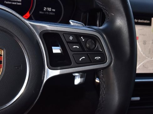 Used 2023 Porsche Cayenne Platinum Edition image 24