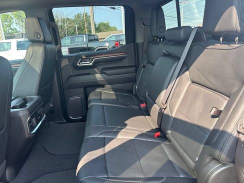 Used 2024 GMC Sierra 1500 Denali w/ Denali Reserve Package AWD/4WD image 32