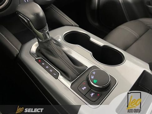 Used 2024 Chevrolet Blazer LT FWD image 10