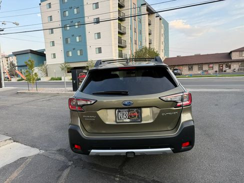 Used 2025 Subaru Outback Limited AWD/4WD image 5