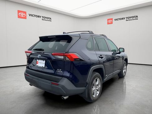 Used 2023 Toyota RAV4 XLE image 4