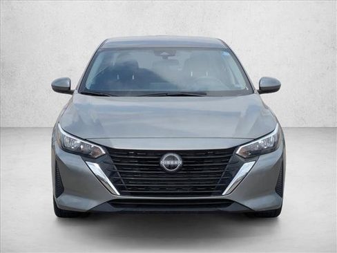 Used 2024 Nissan Sentra SV image 2