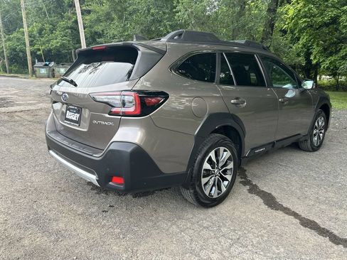 Certified 2024 Subaru Outback Limited AWD/4WD image 8