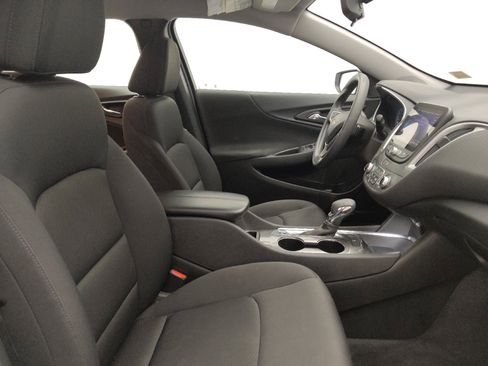 Used 2022 Chevrolet Malibu LT FWD image 21