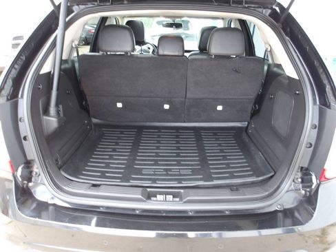 Used 2013 Ford Edge Limited FWD image 22