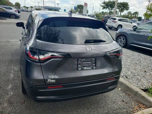 Used 2025 Honda HR-V LX image 5