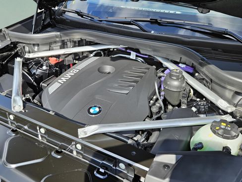 New 2026 BMW X5 sDrive40i image 28