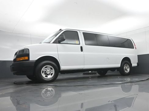 Used 2023 Chevrolet Express 3500 LS RWD image 50