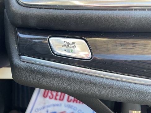 Used 2021 Buick Enclave Essence image 21