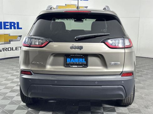 Used 2019 Jeep Cherokee Latitude Plus w/ Cold Weather Group image 4