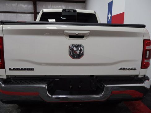 Used 2024 RAM 2500 Laramie w/ Protection Group AWD/4WD image 13