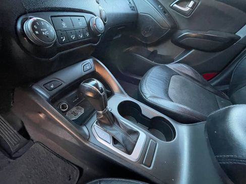 Used 2014 Hyundai Tucson SE image 14