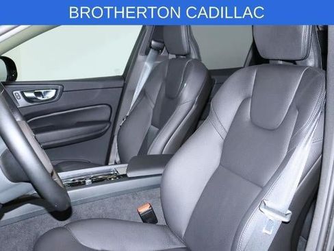 Used 2025 Volvo XC60 B5 Plus AWD/4WD image 20