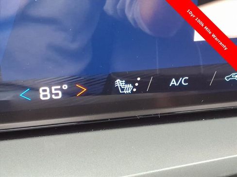 New 2026 Chevrolet Traverse LT w/ Driver Confidence Package image 20