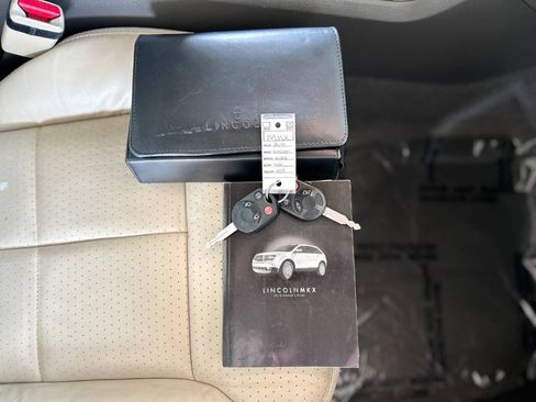 Used 2010 Lincoln MKX 2WD image 87