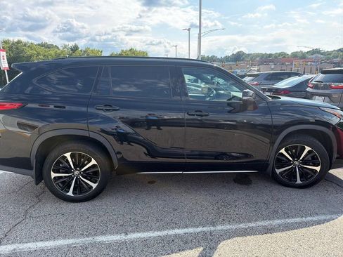 Used 2022 Toyota Highlander XSE AWD/4WD image 8