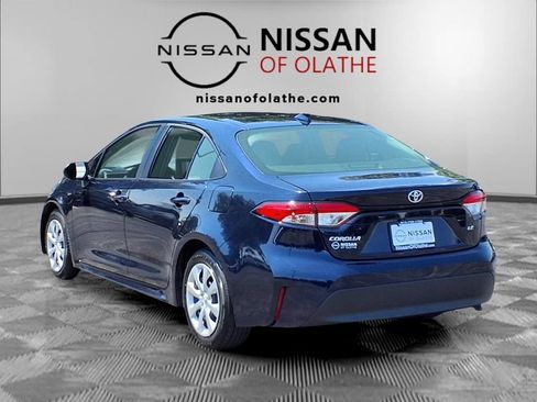 Used 2024 Toyota Corolla LE FWD image 5