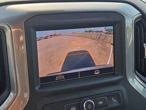 Used 2026 Chevrolet Silverado 1500 Custom w/ LPO, Dark Essentials Package RWD image 7