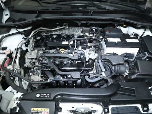 Certified 2023 Toyota Corolla Cross LE AWD/4WD image 33