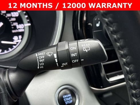 Used 2021 Toyota Highlander XLE image 26