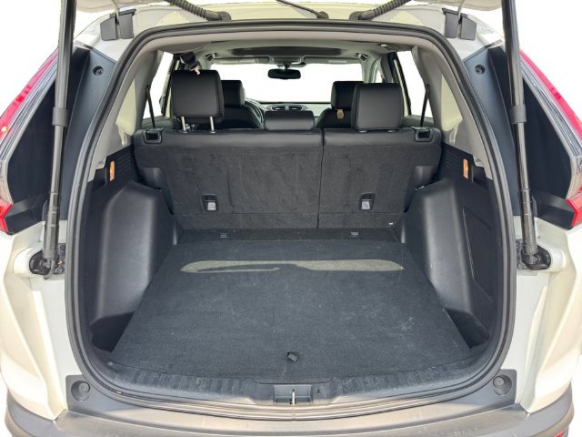 Used 2020 Honda CR-V Touring image 18