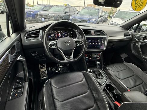 Used 2022 Volkswagen Tiguan SEL R-Line AWD/4WD image 28