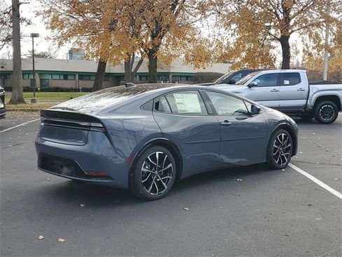 New 2026 Toyota Prius Plug-In Hybrid image 4