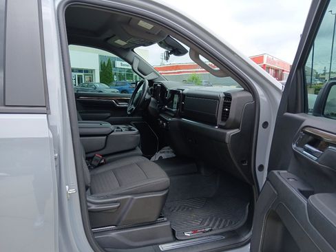 Used 2024 Chevrolet Silverado 1500 RST AWD/4WD image 20