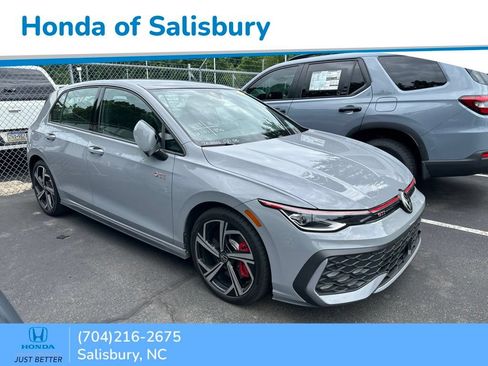 Used 2025 Volkswagen GTI SE FWD image 1