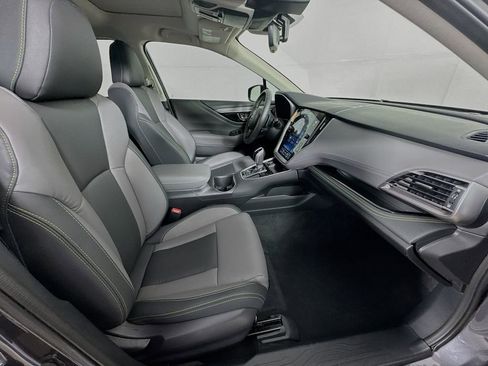 Used 2025 Subaru Outback Onyx Edition image 34