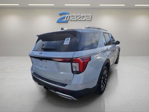 Used 2025 Ford Explorer Platinum w/ LUX Leather Package image 4