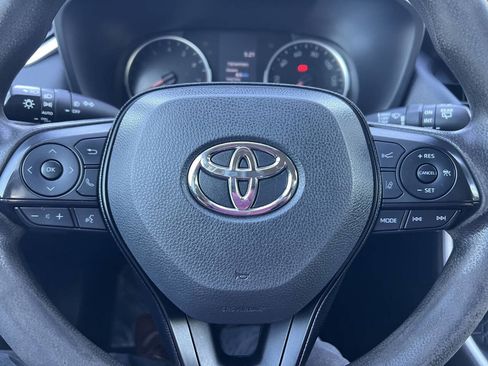 Used 2021 Toyota RAV4 XLE AWD/4WD image 14