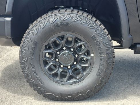 New 2026 Chevrolet Silverado 2500 ZR2 w/ ZR2 Bison Edition AWD/4WD image 8