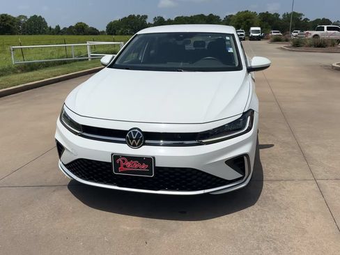 Used 2025 Volkswagen Jetta S FWD image 4