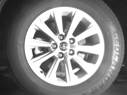 Used 2025 Toyota Grand Highlander FWD image 14